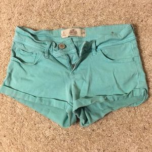 Teal Hollister Short-Shorts